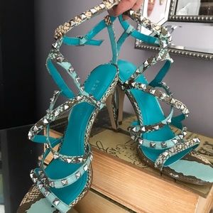 BCBGeneration Blue snakeskin heels